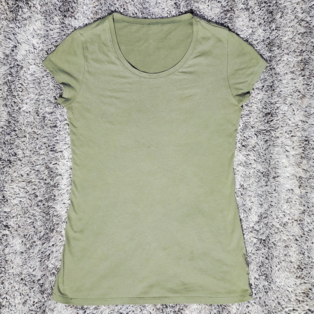 No Boundaries Bay Leaf Green Crewneck Everyday Tee Shirt Medium 7/9